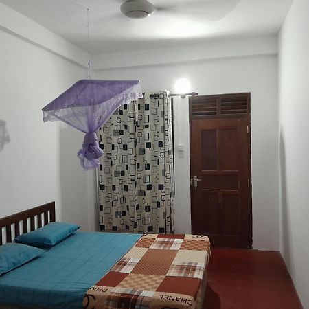 Villa 64 Katunayake Exterior photo